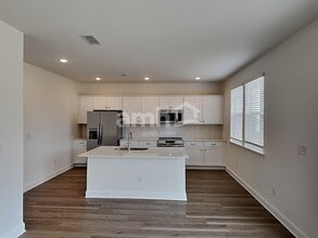 5002 Twin River Dr in Denver, NC - Building Photo - Building Photo