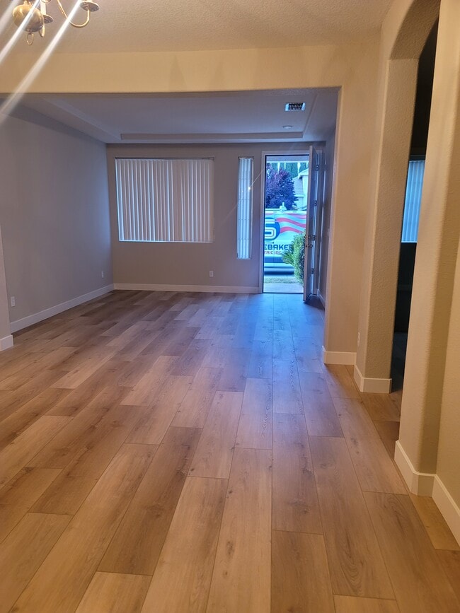 2243 Thomsen Way in Lincoln, CA - Building Photo - Building Photo