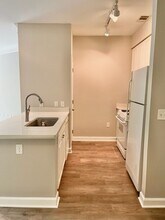 501 Hungerford Dr in Rockville, MD - Building Photo - Building Photo
