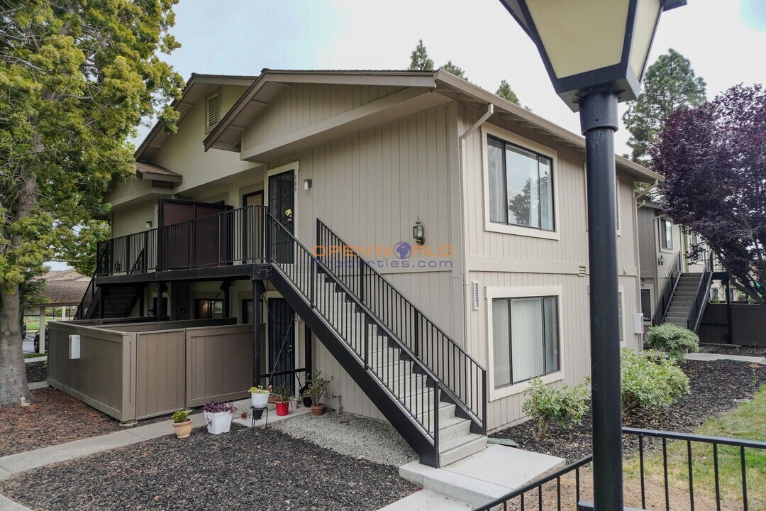109 Bolero Plaza in Union City, CA - Building Photo