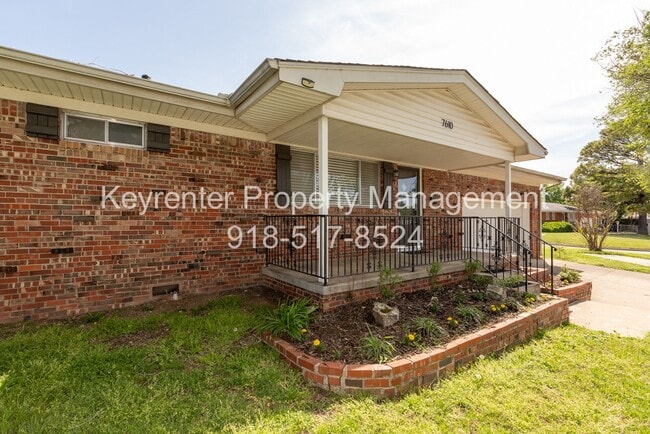 property at 7610 E 21st Pl