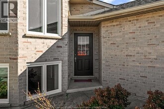 852 Michael Dr in Tecumseh, ON - Building Photo - Building Photo