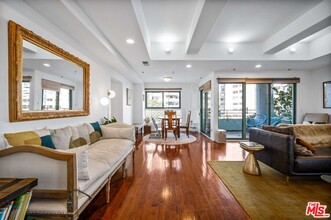 10336 Wilshire Blvd-Unit -301 in Los Angeles, CA - Foto de edificio - Building Photo