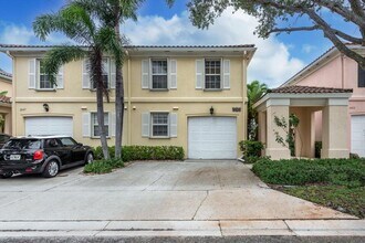 2151 Tigris Dr in West Palm Beach, FL - Building Photo - Building Photo