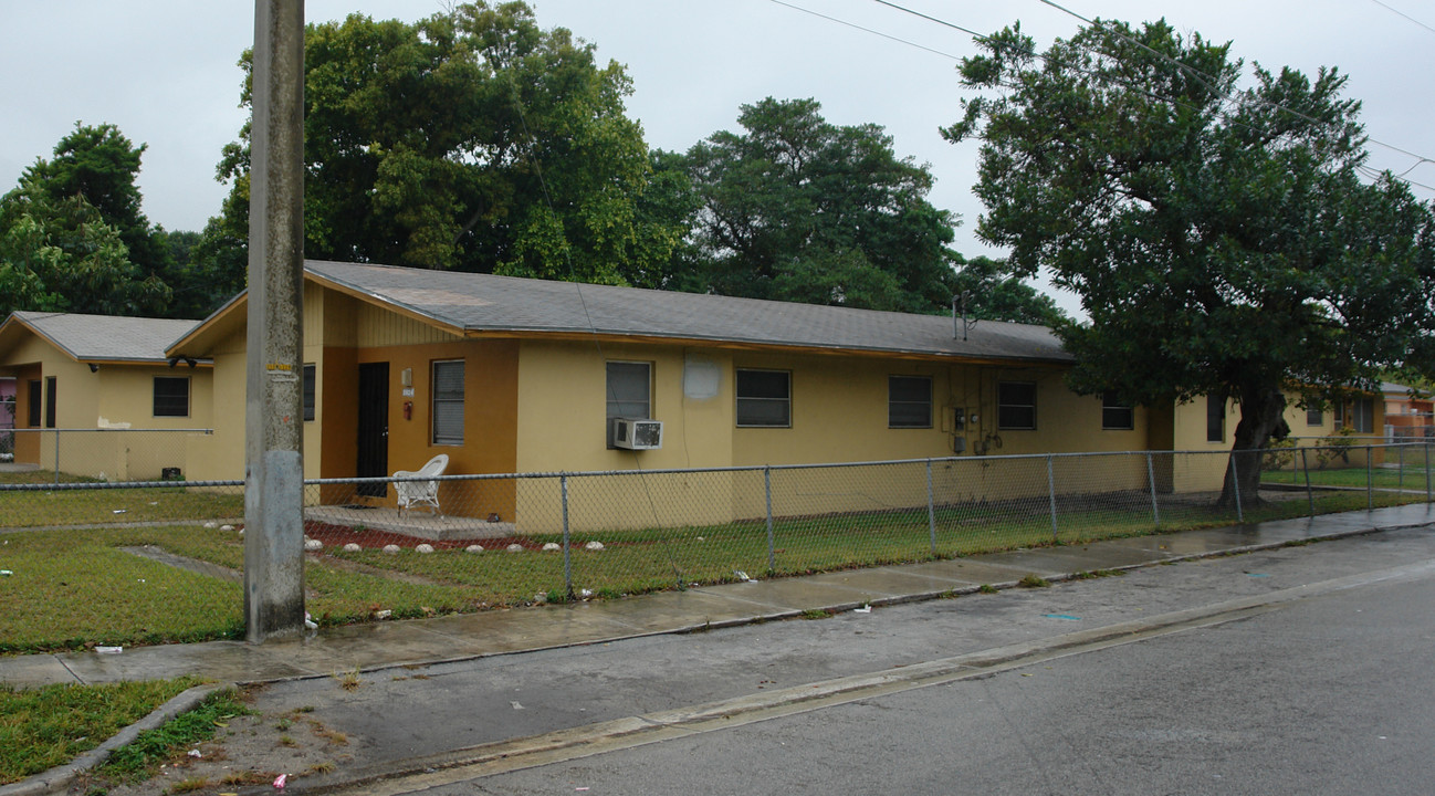 5924 NW 13th Ave in Miami, FL - Building Photo