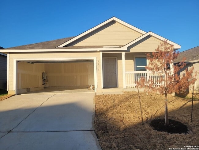 5341 Cloves Cv in Saint Hedwig, TX - Building Photo - Building Photo