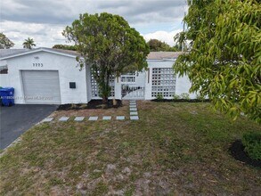 7773 Coral Blvd in Miramar, FL - Building Photo - Building Photo