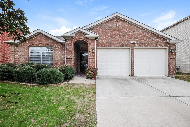 property at 833 Lariat Dr