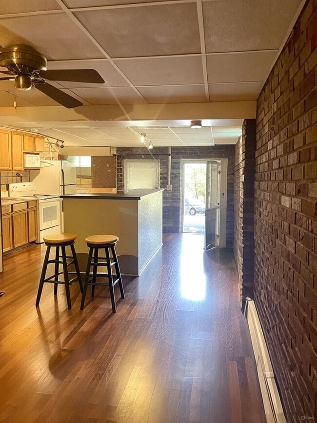 property at 547 W Main St