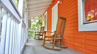 50 Smith St in St. Augustine, FL - Building Photo