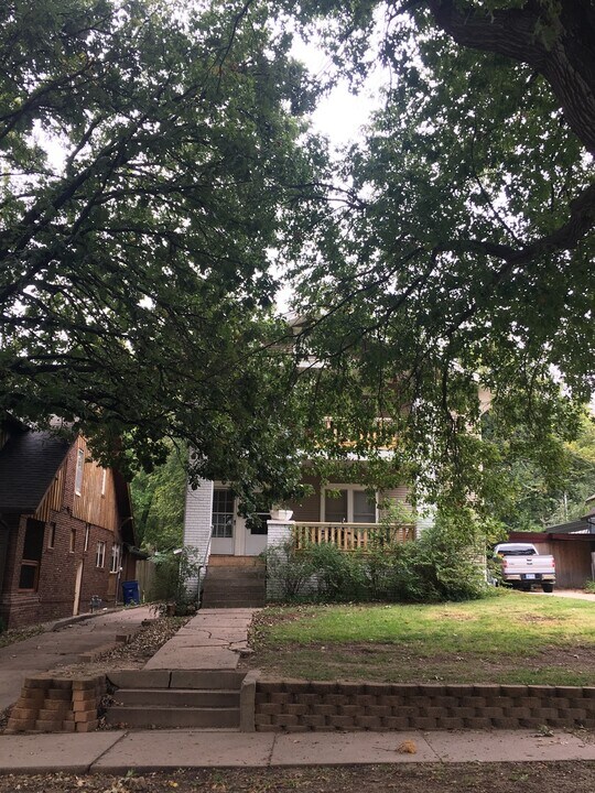 3809 E English St in Wichita, KS - Building Photo