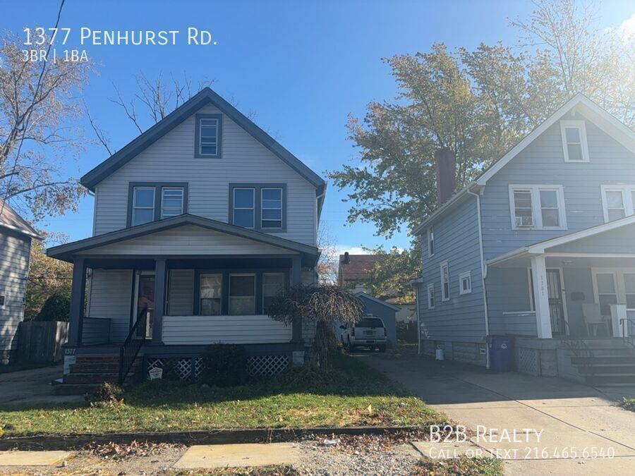 1377 Penhurst Rd in Cleveland, OH - Building Photo