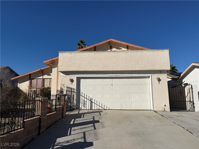 property at 4421 Fernbrook Rd