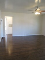 4810 Parks Ave in La Mesa, CA - Building Photo