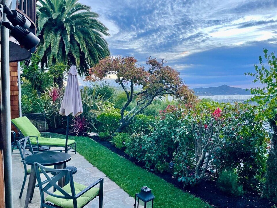 418 Napa St in Sausalito, CA - Building Photo