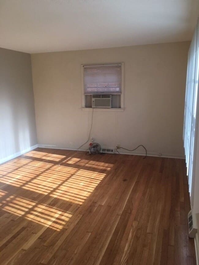 1833 1/2 Marietta Dr in Lexington, KY - Foto de edificio - Building Photo