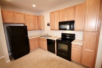 2458 Caravelle Cir in Kissimmee, FL - Building Photo - Building Photo