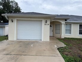 2110 Redmond St in Port Charlotte, FL - Building Photo