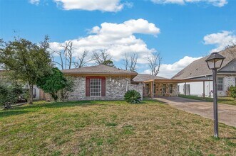 10607 Bainbridge St in Houston, TX - Building Photo - Building Photo