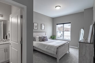 Frazier Apartments in Getzville, NY - Foto de edificio - Interior Photo