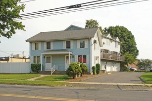 maple grove in Plainville, CT - Building Photo