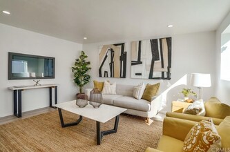 25826 Hillworth Ave in Lomita, CA - Foto de edificio - Building Photo