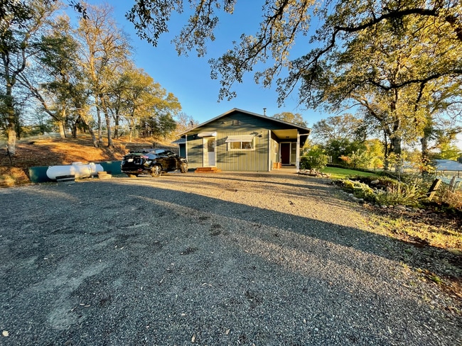 9733 Hidden Ln in Palo Cedro, CA - Building Photo - Building Photo