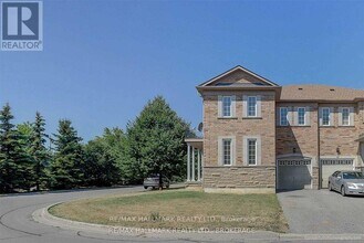163 Fairlane Crescent in Vaughan, ON - Building Photo - Building Photo