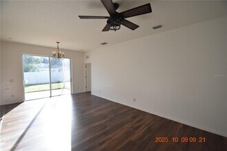 1412 Main St in Valrico, FL - Building Photo - Building Photo