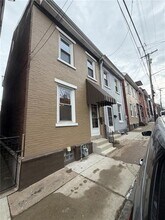 235 38th St in Pittsburgh, PA - Building Photo - Building Photo