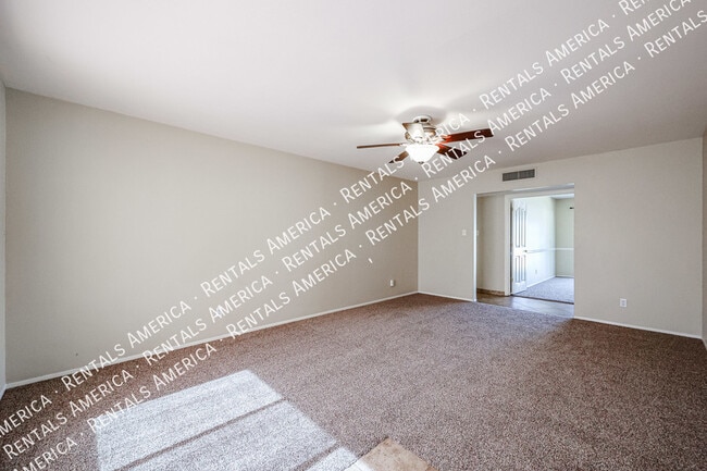 2421 S Terrace Rd in Tempe, AZ - Building Photo - Building Photo