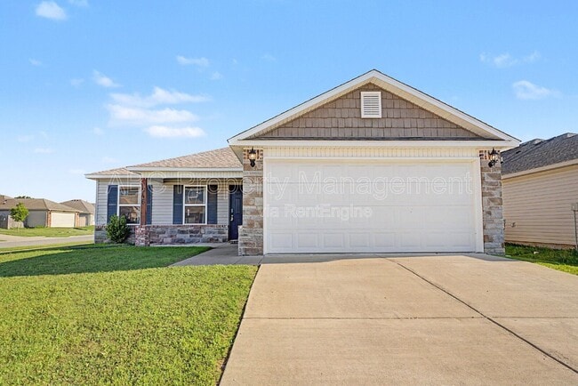 property at 946 E Sparrow Cir