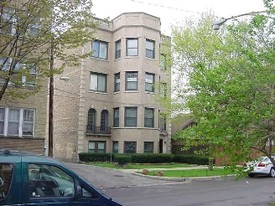 2717 W Argyle St Apartments