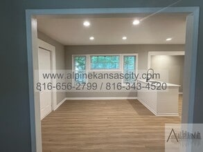 5647 Euclid Ave in Kansas City, MO - Building Photo - Building Photo