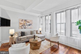 1500 Chestnut St in Philadelphia, PA - Building Photo - Building Photo