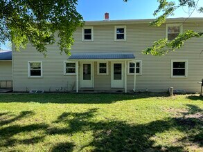 4121 Marr Rd in Pulaski, PA - Foto de edificio - Building Photo