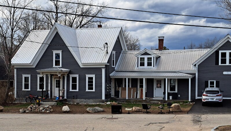 14 Main St-Unit -Unit 2 in Tamworth, NH - Building Photo