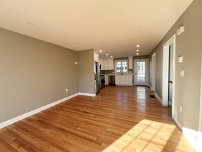 17 Belknap St, Unit 17 in Dedham, MA - Building Photo - Building Photo