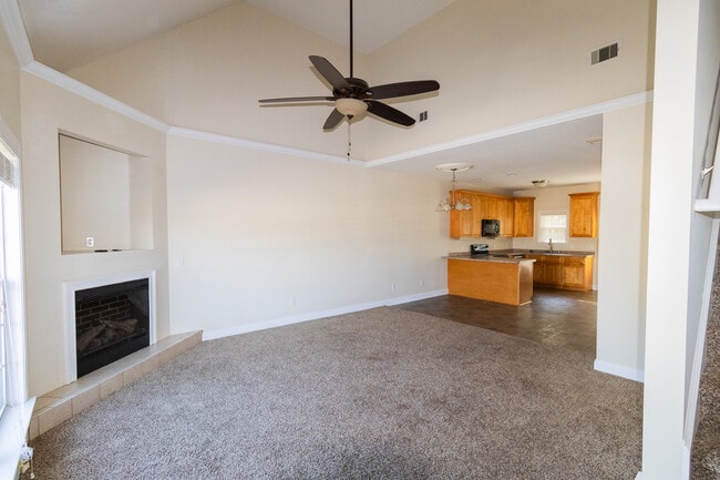 8100 Burkhalter Rd in Statesboro, GA - Building Photo - Building Photo