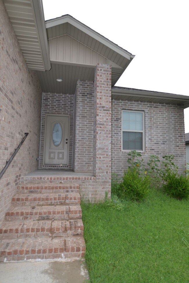3120 N Marion Ave in Springfield, MO - Foto de edificio - Building Photo