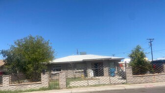 2532 W Flower St in Phoenix, AZ - Building Photo