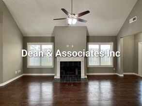 472 Lake Chelsea Way in Chelsea, AL - Building Photo - Building Photo