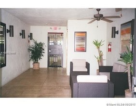 300 Majorca Ave-Unit -301 in Coral Gables, FL - Building Photo - Building Photo