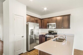 5912 Eden Dr in Austin, TX - Building Photo - Building Photo