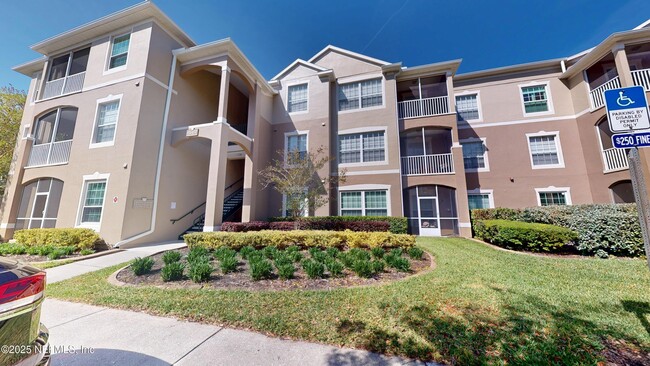 property at 7990 Baymeadows Rd