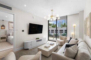 90 NE 32nd St in Miami, FL - Building Photo