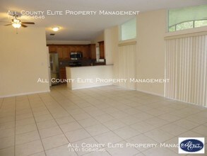 22278 Woodborn Dr in Boca Raton, FL - Foto de edificio - Building Photo