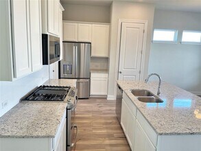 196 Spangle Wy in Kyle, TX - Building Photo - Building Photo