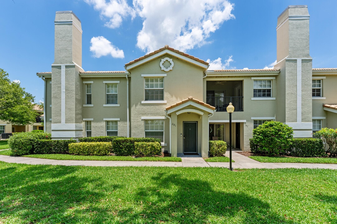 140 SW Peacock Blvd in Port St. Lucie, FL - Building Photo