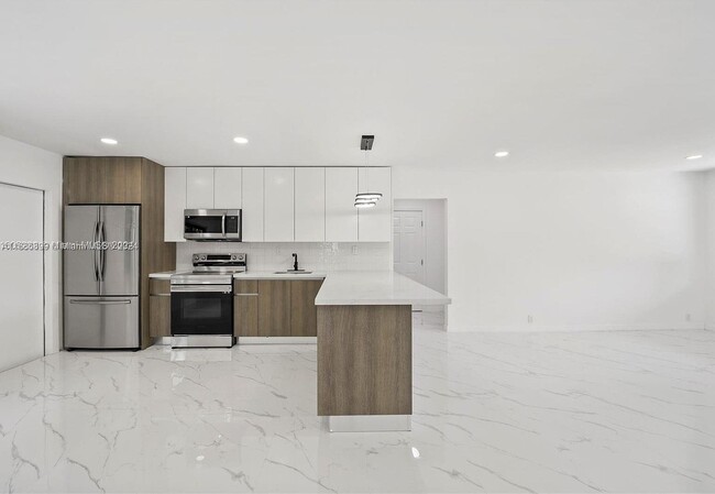 property at 5635 Pierce St
